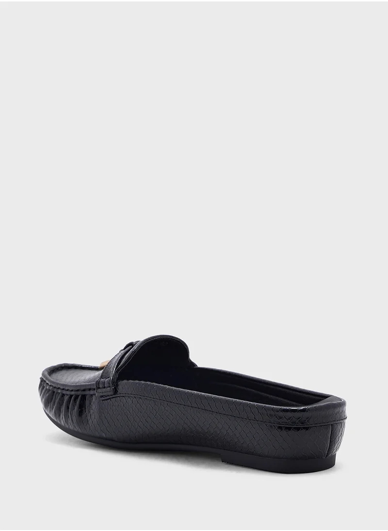 ELLA Saddle Detail Slip On Shoe