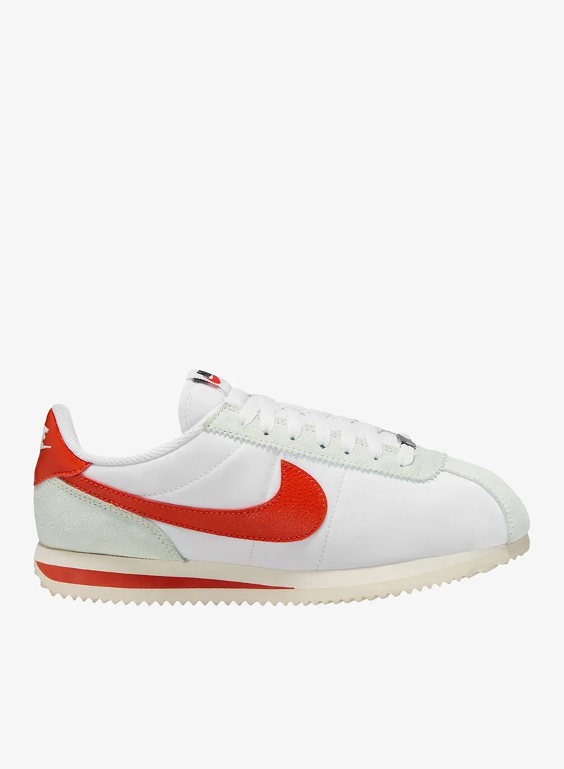 نايكي كورتيز تيكستشر