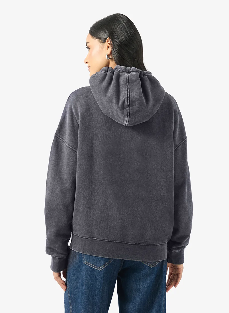 جيس جينز سترة بغطاء رأس مطرزة