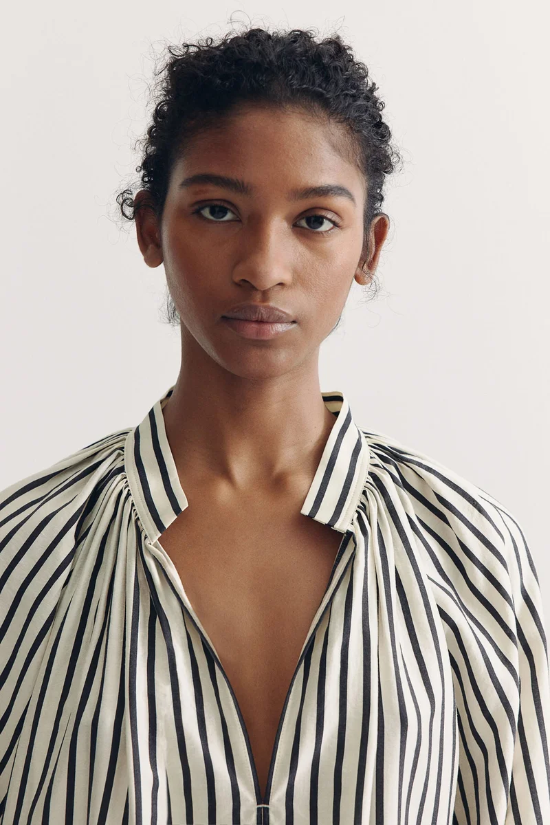 H&M Oversized blouse