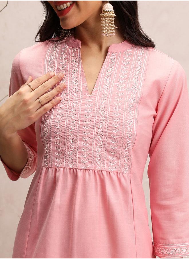 Vishudh Ethnic Motifs Yoke Design Thread Work Mandarin Collar Straight Kurta by Styli  - Image 5