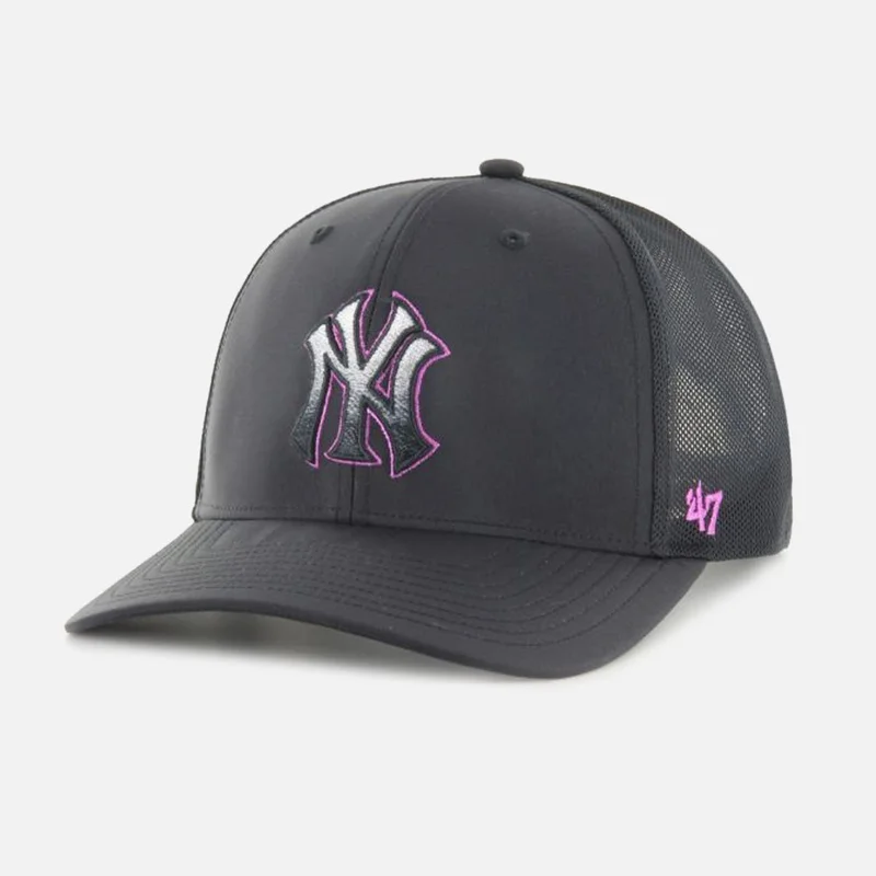 47 MLB New York Yankees Volcanic Trucker Cap - Men