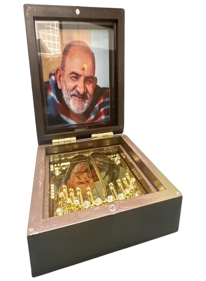RK Basics إطار صور RK Basics Neem Karoli Maharaj |Neem Karoli Maharaj Swaroop خشبي مطلي بالذهب | نيم كارولي مهراج عبادي تشاران بادوكا نيم كارولي بابا صندوق صلاة متوسط الحجم - Image 3