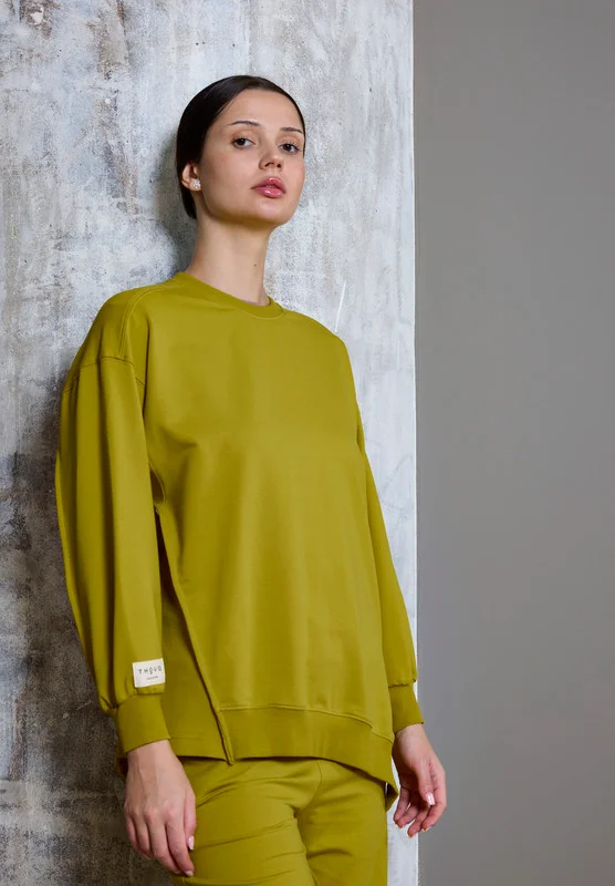 ذوق Asymmetric Hemline Extended Side Seam Sweatshirt