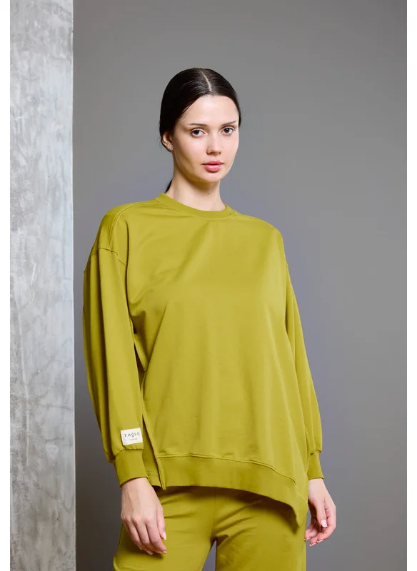 Thouq Asymmetric Hemline Extended Side Seam Sweatshirt