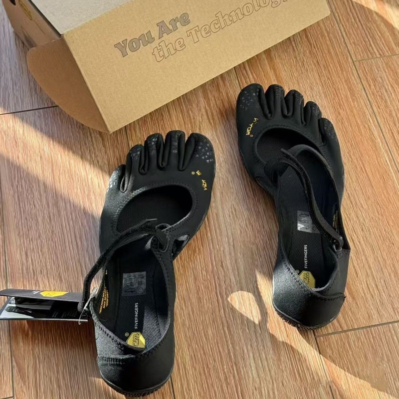 أحذية يوغا V-Soul Fivefingers للنساء بمقدمة مقسمة - Image 1