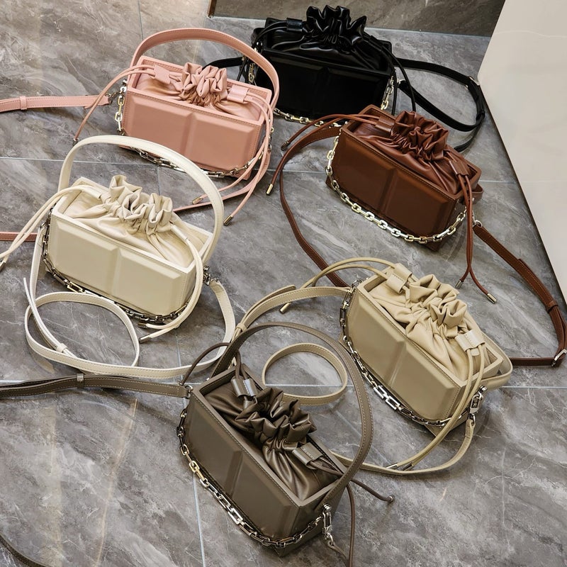 Exquisite Cowhide Box Bag Genuine Leather New Fashion Small Square Bag Niche Hand Shoulder Crossbody Bag Small Square Bag - Image 4