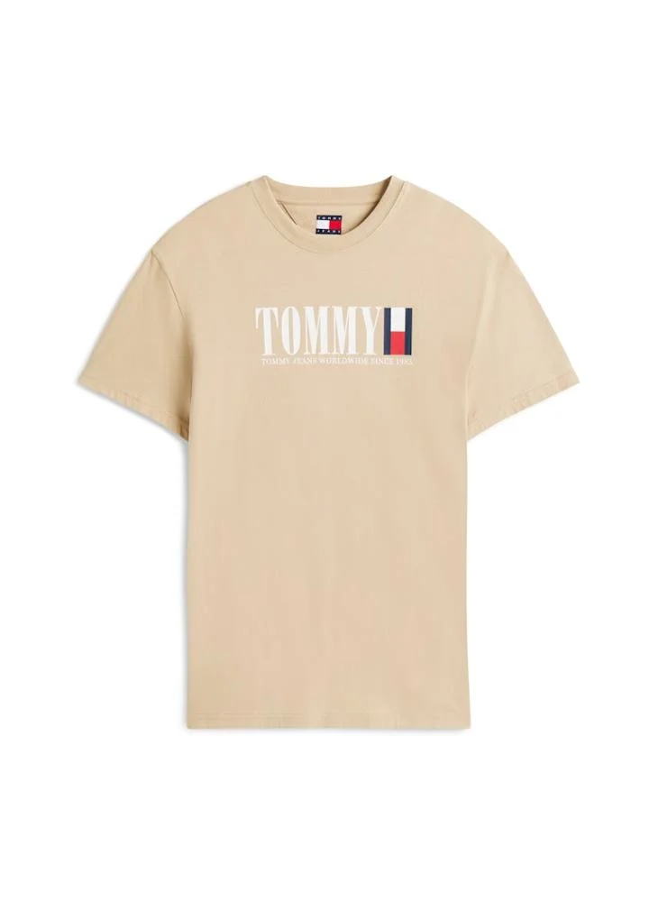 TOMMY JEANS Regular Fit Short Sleeve T-Shirt