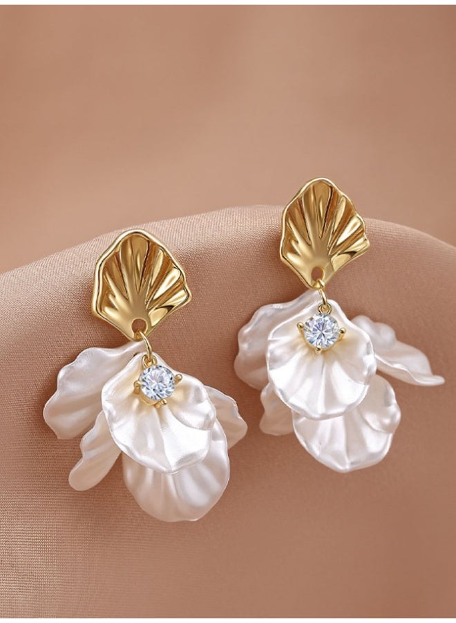 أقراط متدلية على شكل بتلات وشراشيب للنساء، دبابيس فضة 925 مضادة للحساسية، تصميم زهرة من الصدف متدلية ومجوهرات أنيقة لافتة، مناسبة للاستخدام اليومي وهدية مدروسة لها - Image 2