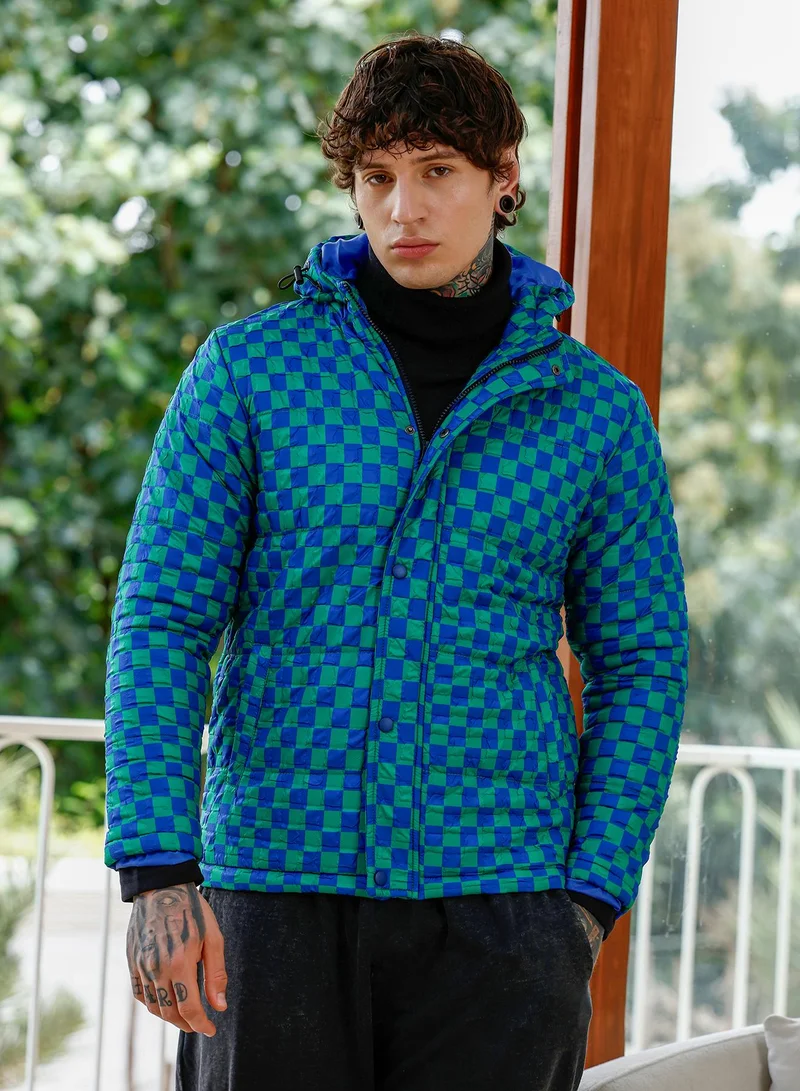 Campus Sutra Men's Electric Blue & Shamrock Green Checker-Tactile Puffer Jacket