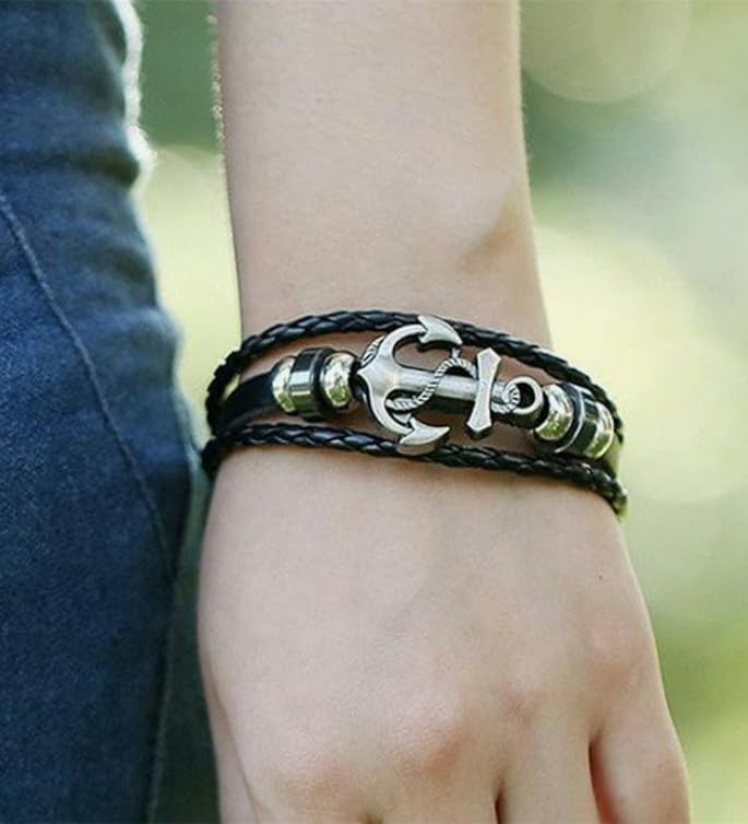 Vientiq Black Braided Leather Bracelet For Men - Image 2