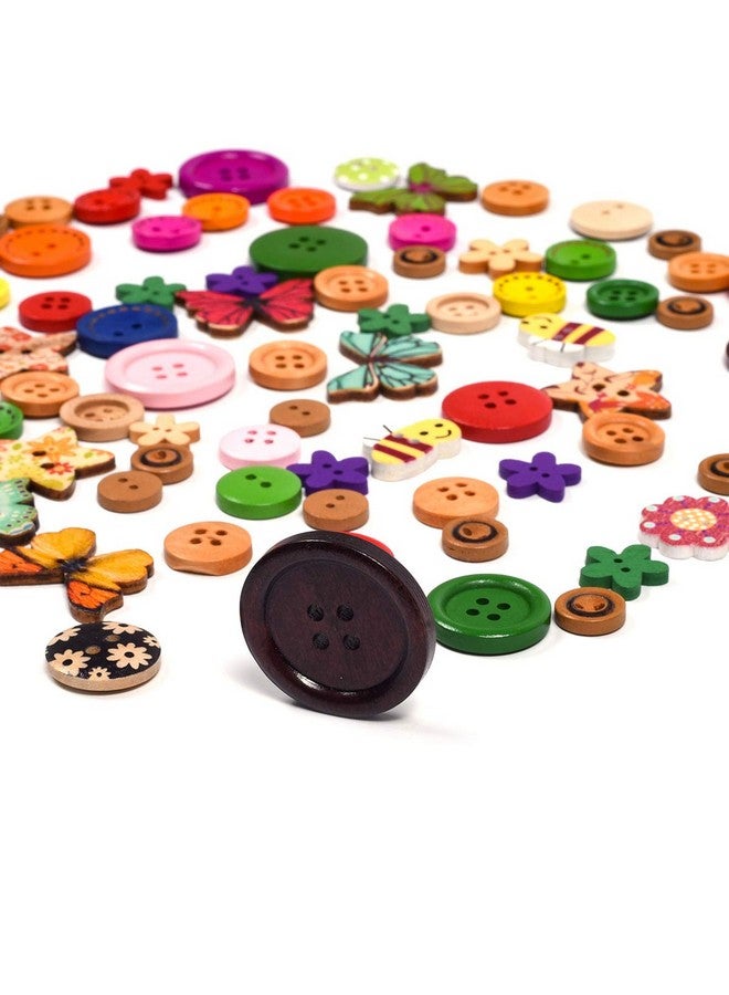أي كامو 100 قطعة من أزرار الخشب الملونة المصنوعة يدويًا بأزرار متنوعة بفتحتين، أزرار خياطة خشبية متوافقة مع الأطفال لتزيين سجل القصاصات يدويًا، ألوان مختلطة، أحجام وأنماط مختلطة (ملونة كبيرة) - Image 1