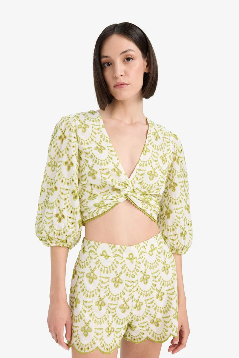 Defacto Regular Fit Embroidered brode Beachwear