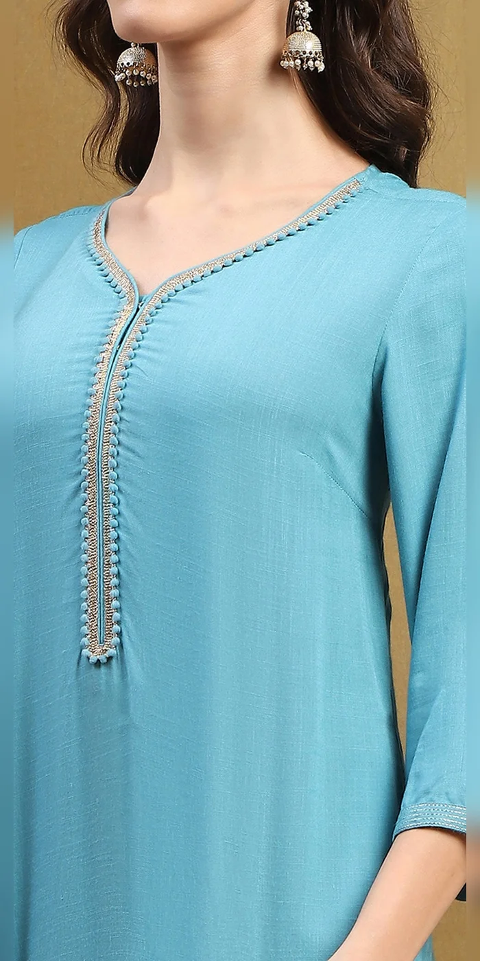 بيبا كورتا نسائية زرقاء صقيدة عادية تناسب الرجل