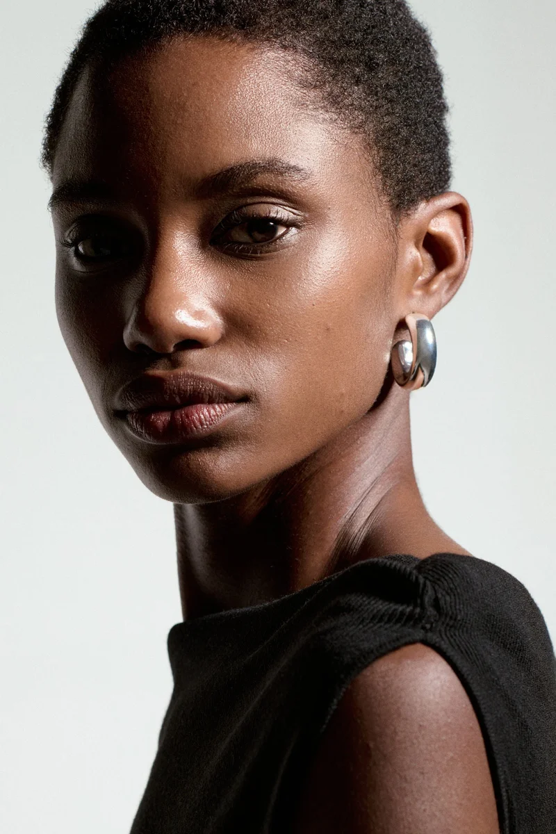 H&M Off-the-shoulder dress