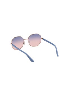 GUESS نظارات شمسية للنساء GU7880-H28W58  - Image 3