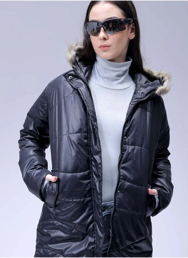 مرفوعة Women Relaxed Black Solid Hooded Neck Long Sleeve Outerwear