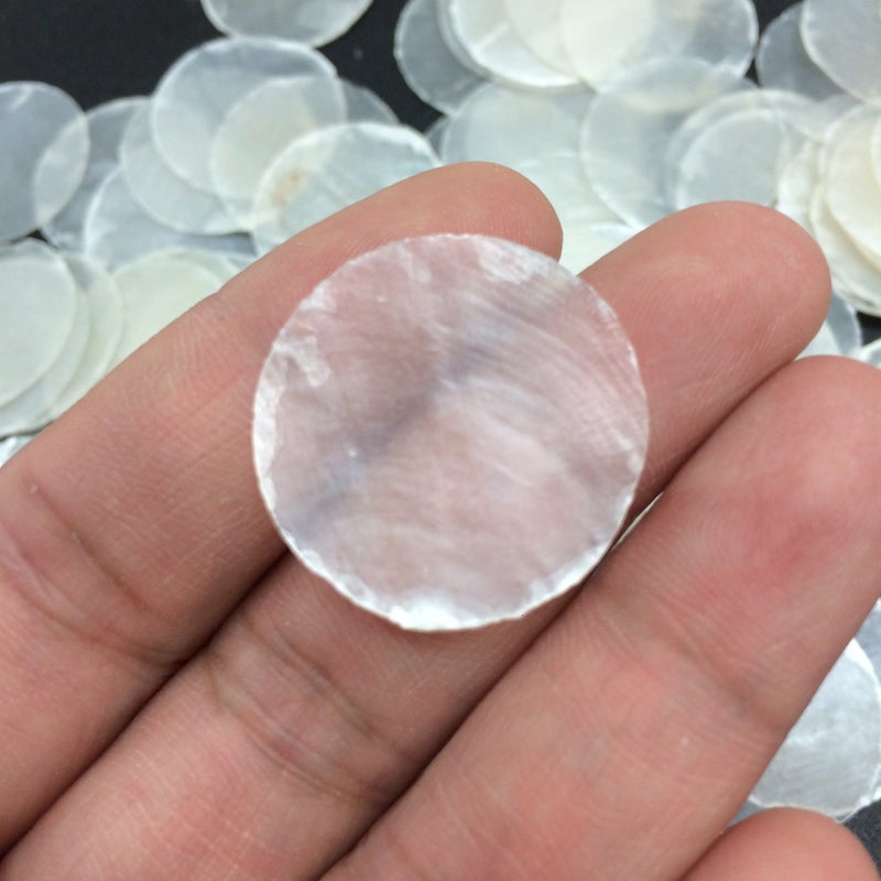 PEPPERLONELY 100 PC Round Natural Capiz Sea Shells, 1 Inch - Image 2
