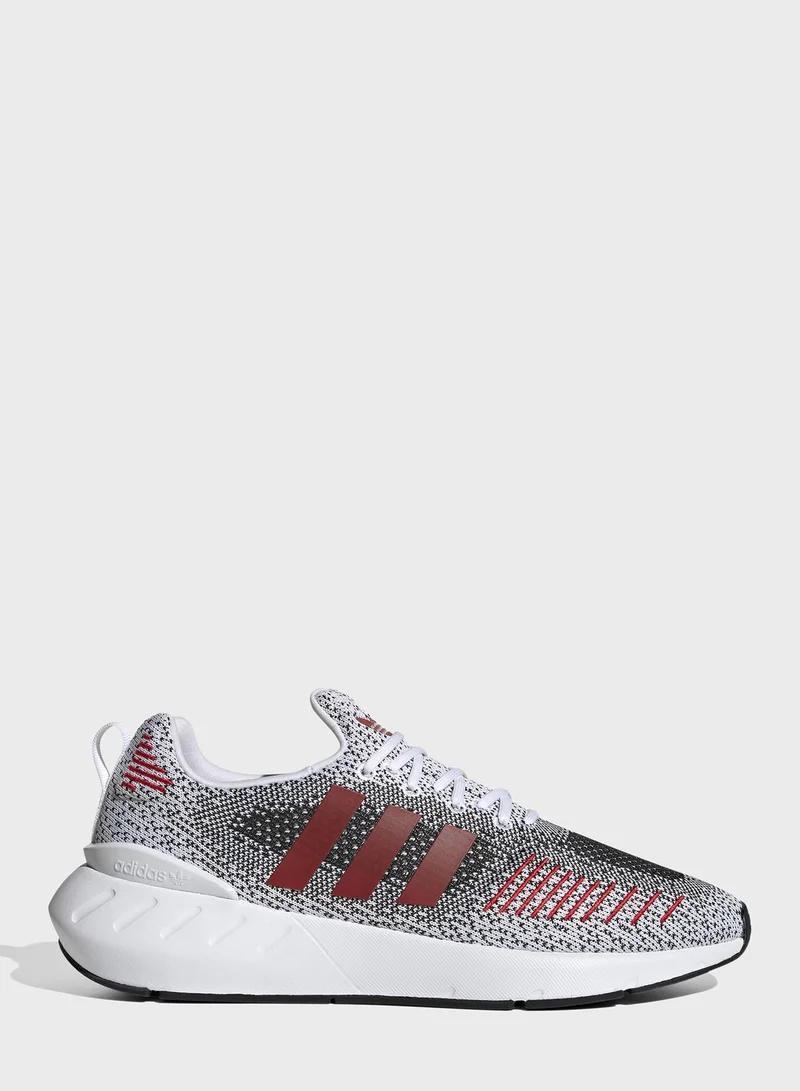 adidas Originals Swift Run 22