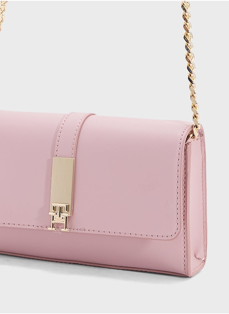 TOMMY HILFIGER HERITAGE MINI CROSSBODY BAG WITH CHAIN  - Image 4