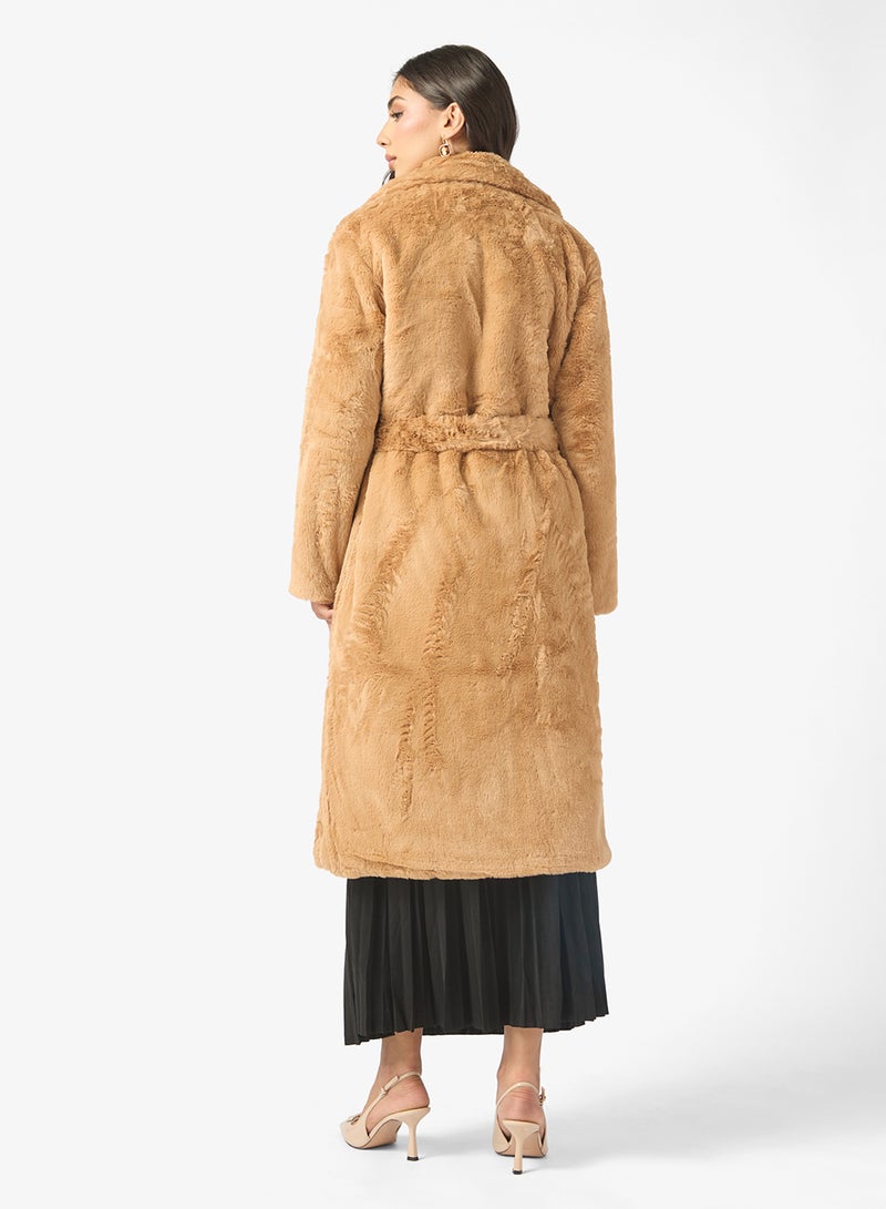 ايلا معطف بحزام من الفرو الصناعي - Image 2