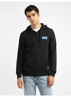 Levi's سويت شيرت رجالي بغطاء رأس باللون الأسود  - Image 2