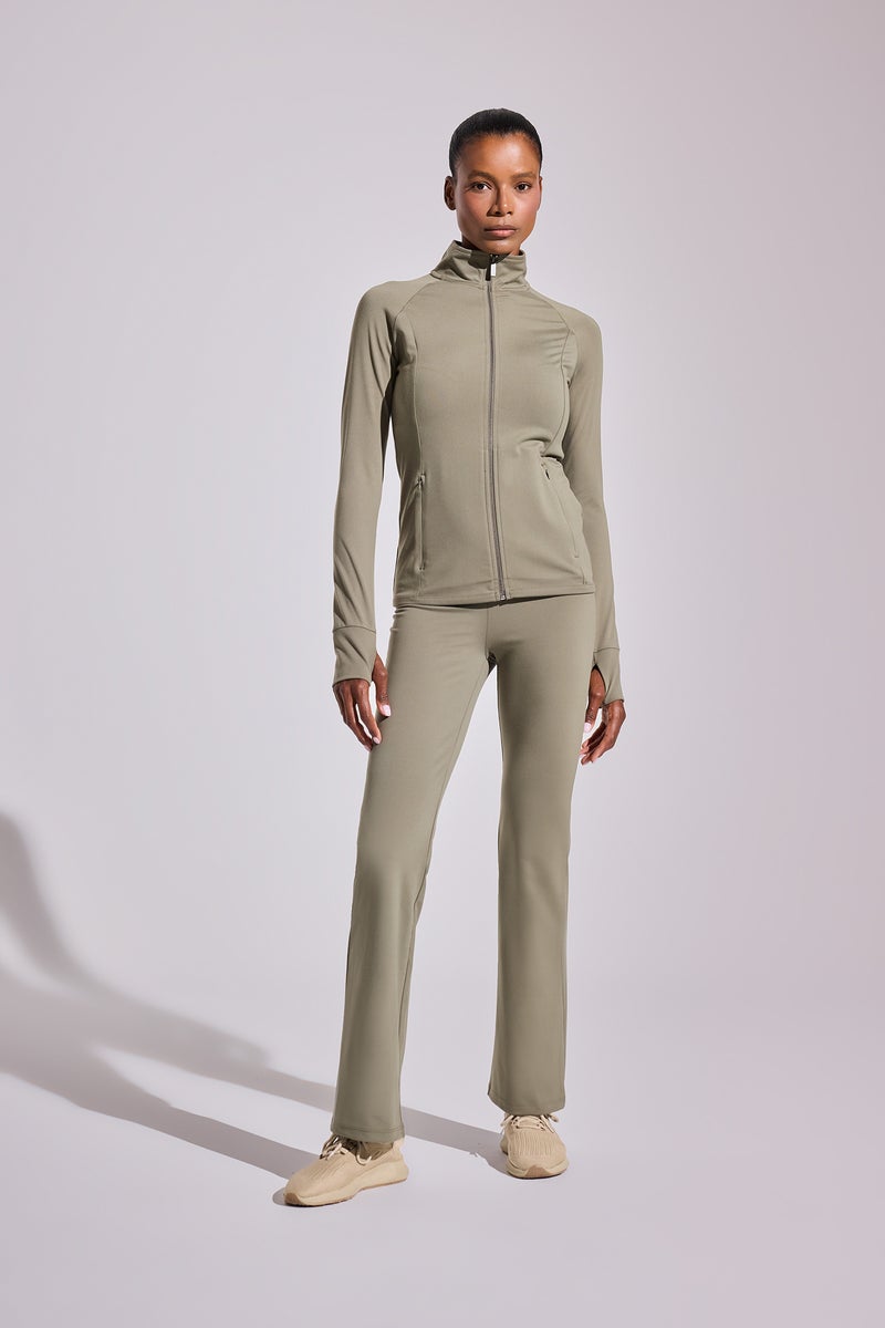 ديفاكتو كارديجان رياضي سليم فيت بجيب وياقة عالية من DeFactoFit - Image 2