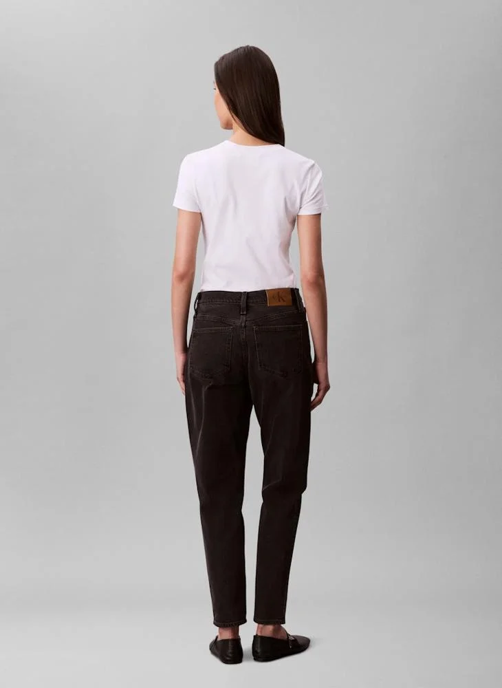 كالفن كلاين جينز جينز بقصة أم عصرية