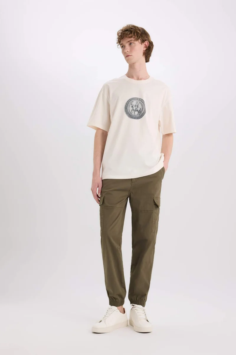 ديفاكتو Cotton Boxy Fit Crew Neck Printed T-Shirt