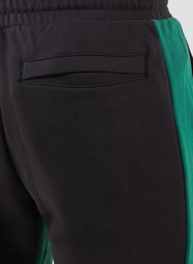 PUMA 8" Classics Block Shorts