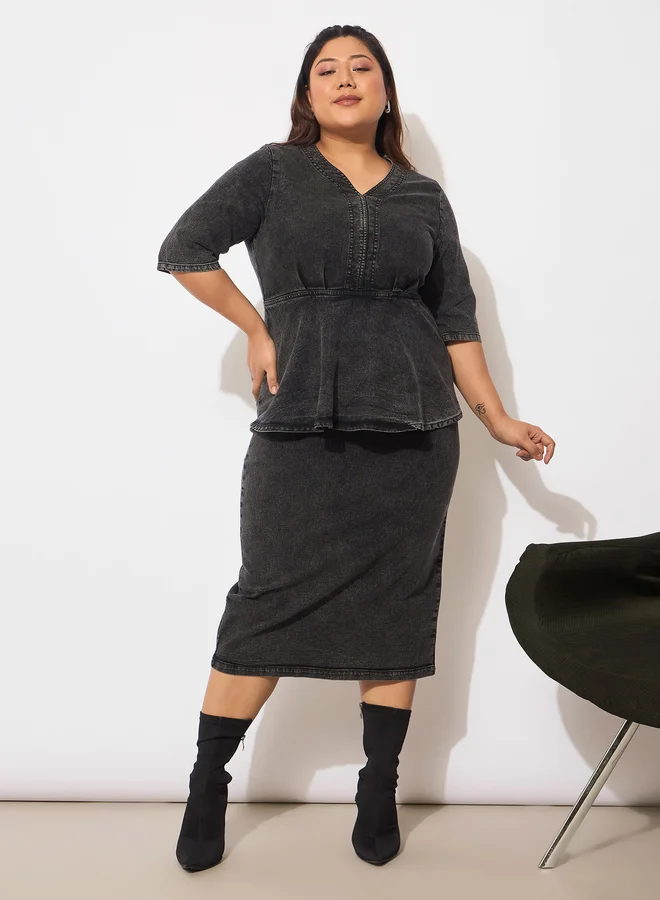 SASSAFRAS Peplum Denim Dress