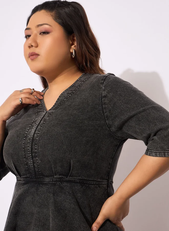 SASSAFRAS Peplum Denim Dress
