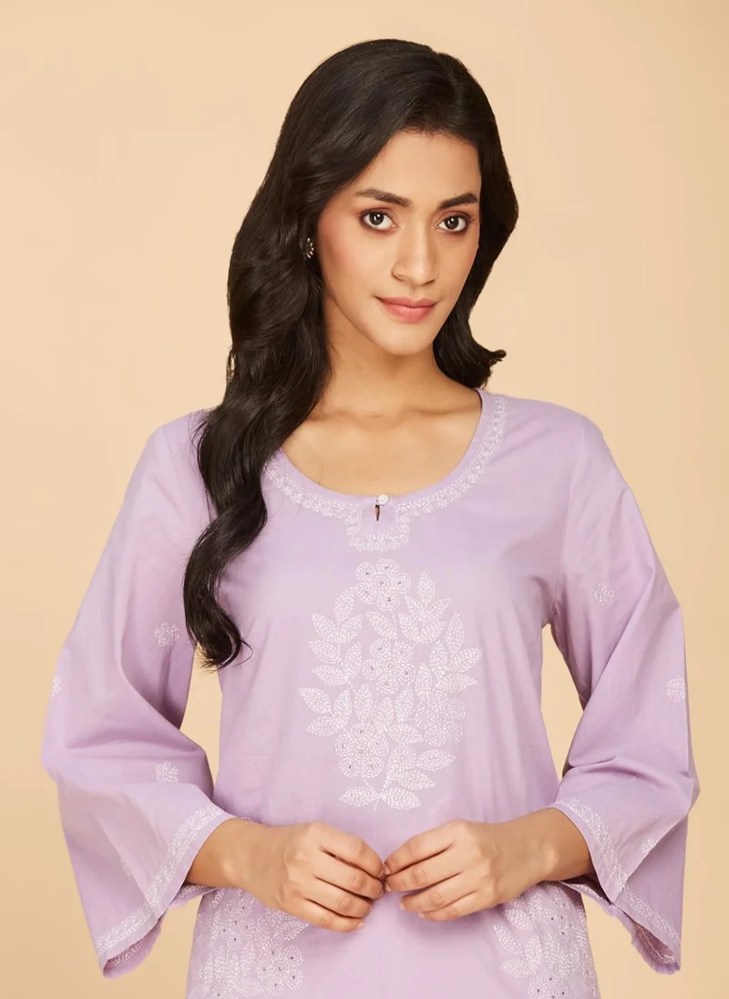 فاب انديا Cotton Chikankari Embroidary Knee Length Kurti