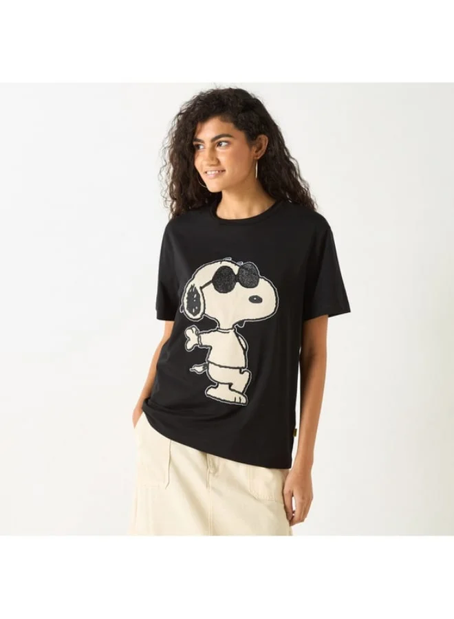 SP Characters Snoopy Print T-Shirt with Crew Neck and Short Sleeves
