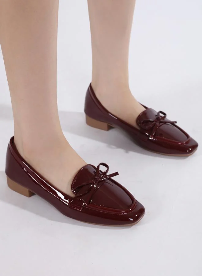 سنيك ايه بيك حذاء لوفرز بمقدمة مربعة وربطة فيونكة