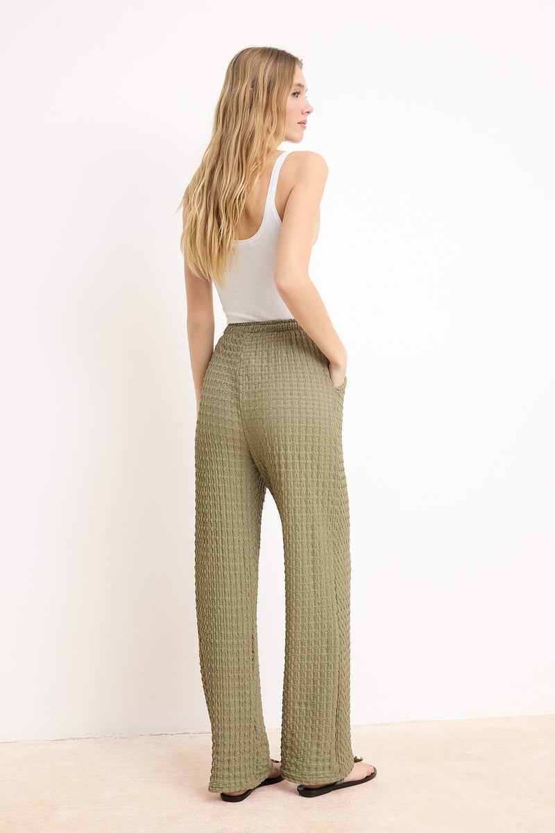 trendyol Khaki Wide Leg Elastic Textured Knitted Trousers Twoss26Pl00121 - Image 4