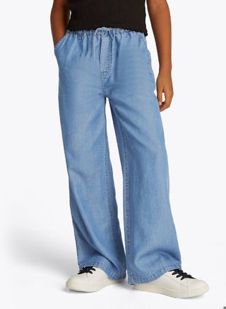 Chambray Wide Leg Trouser - pzsku/ZAA6C4D3F51B7091003BCZ/45/_/1738737174/c4c1d435-dfad-4f91-b201-4f3f82a8876b