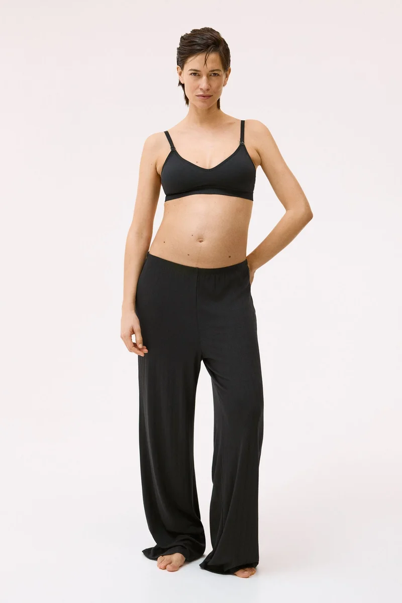 اتش اند ام حمالات صدر بقوالب مبطّنة بدون درزات للإرضاع من تشكيلة ماما - عبوة من قطعتين