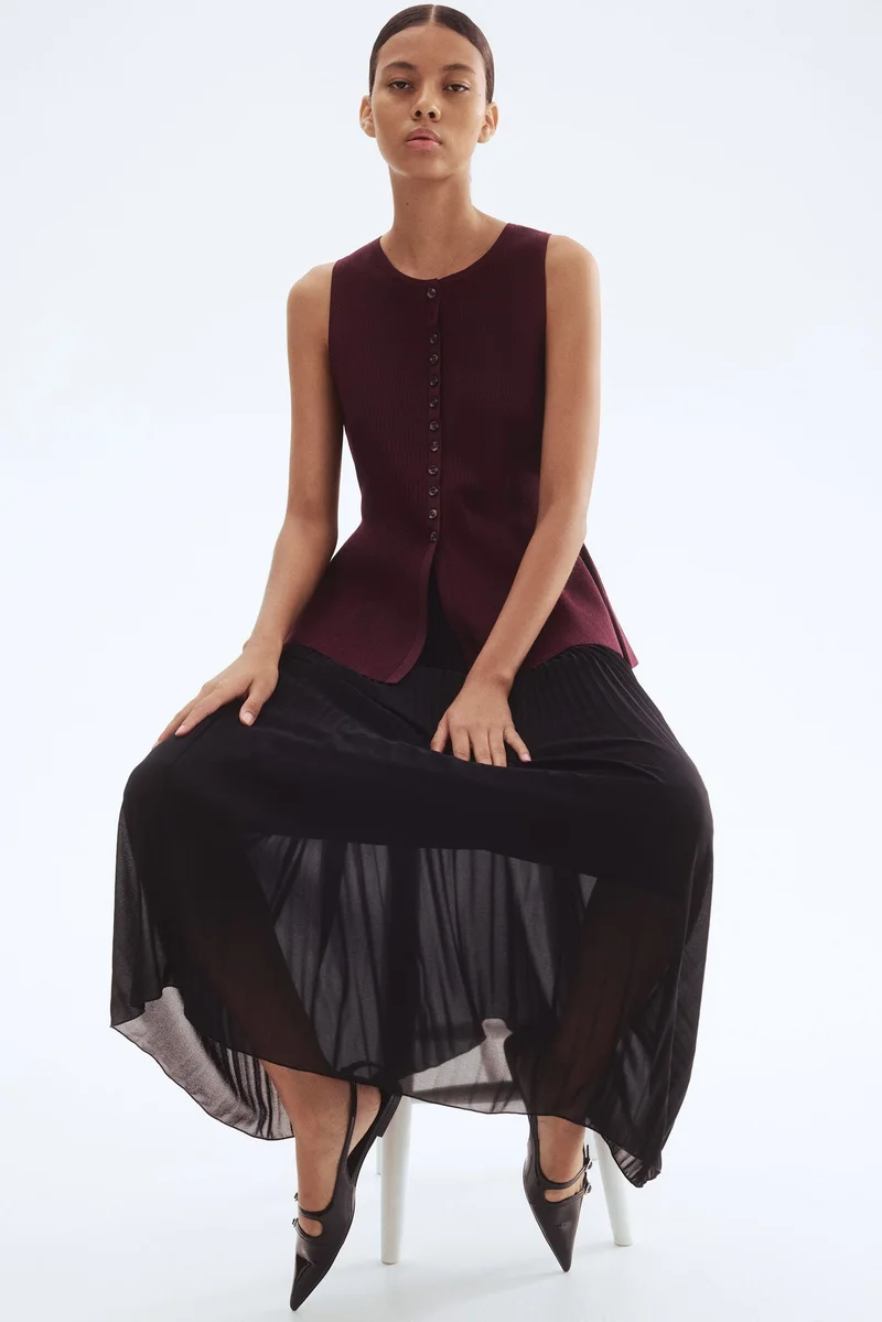 اتش اند ام تنورة شيفون مزيّنة بطيّات