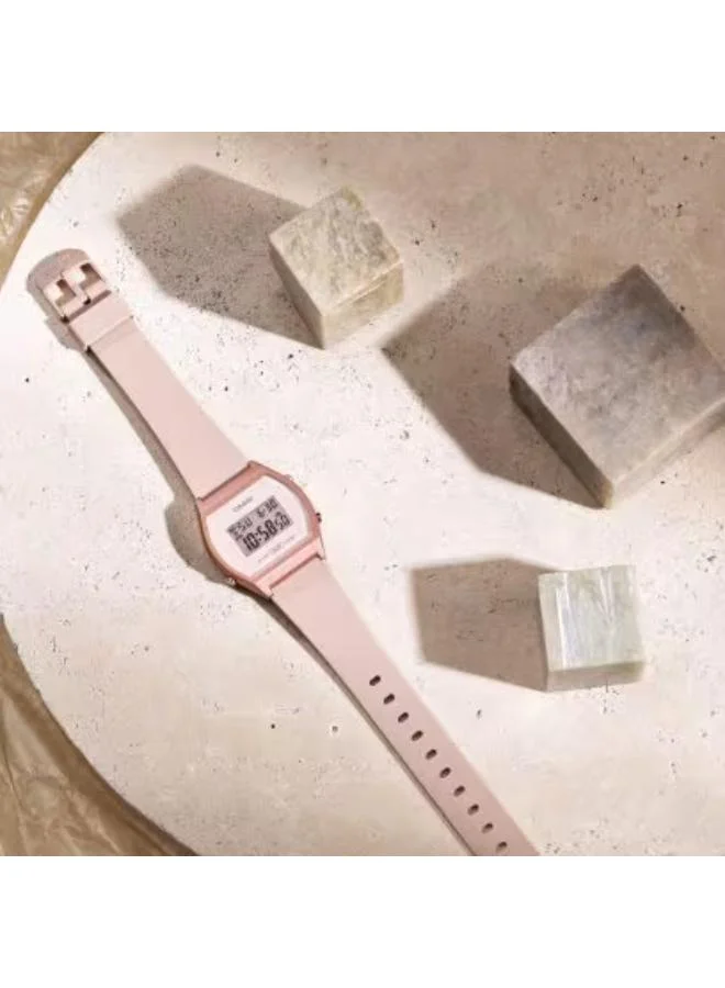 CASIO Women's Resin Digital Watch LW-204-4ADF - 35 mm