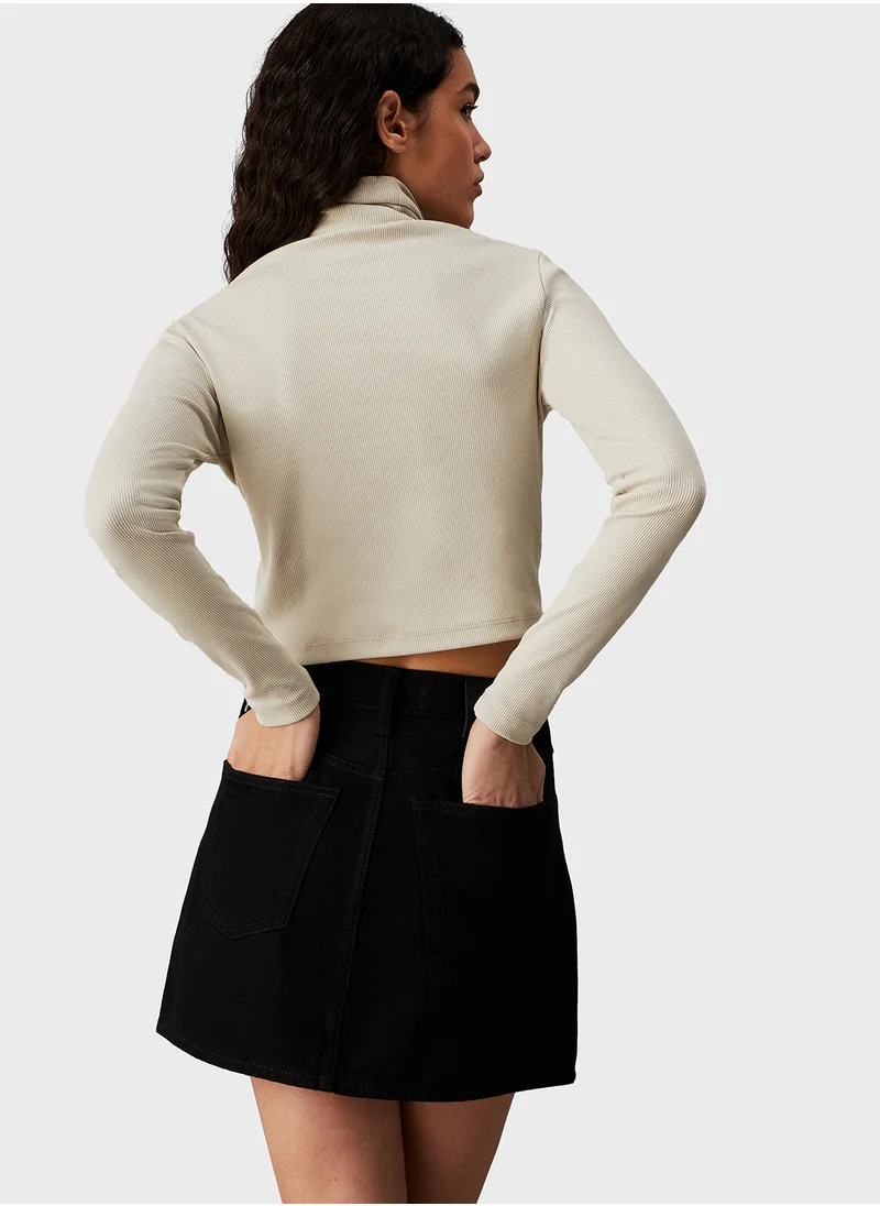 كالفن كلاين جينز Woven Label Rib Rollneck