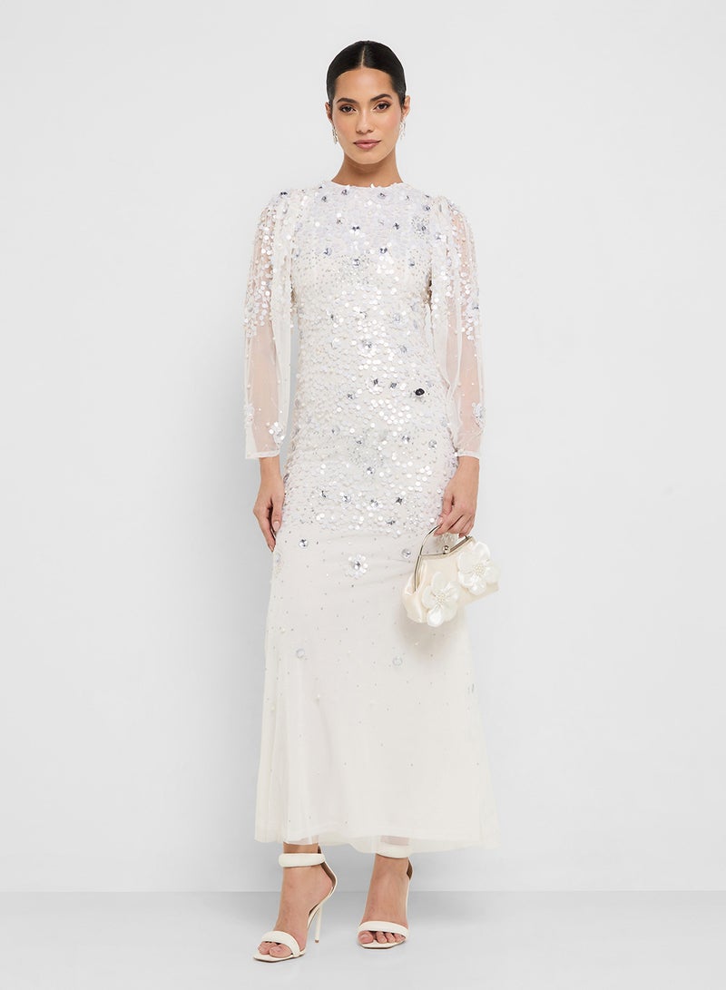 اميليا روز فستان ماكسي مزين - Image 4