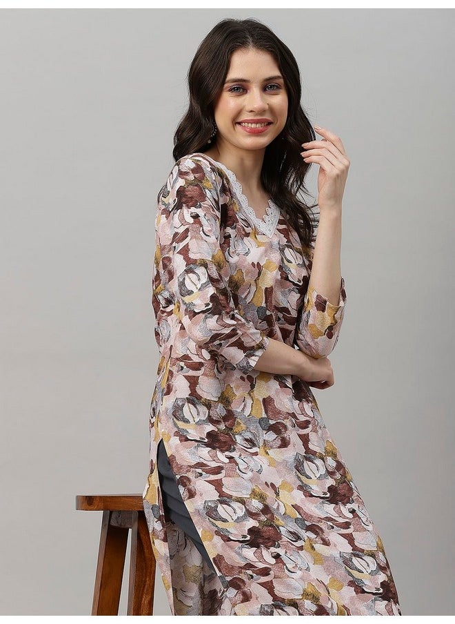 آني ديزاينر - قميص كورتا نسائي من ANNI DESIGNER مطبوع عليه خطوط مستقيمة من مزيج القطن مع بنطلون (SouthZ Wine-NW_S_Wine_Small) - Image 1
