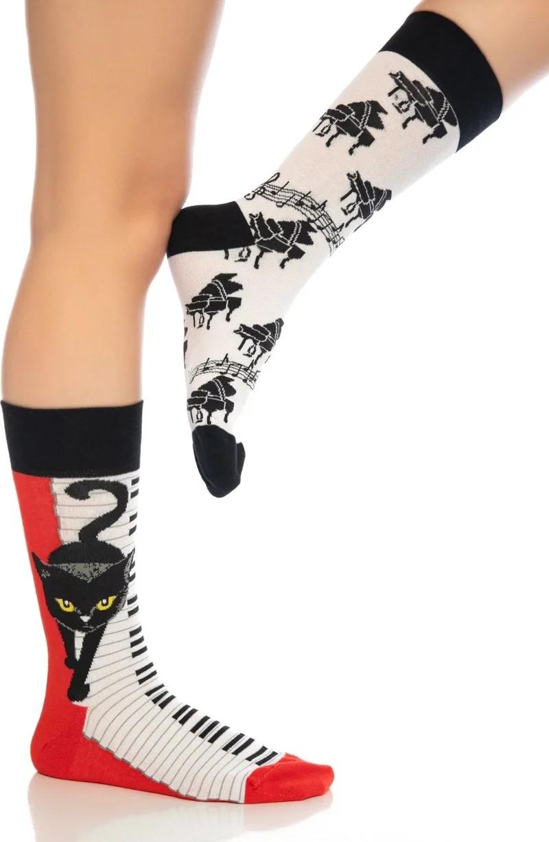 دايكو Piano Playing Cat Colorful Socks Combed Cotton