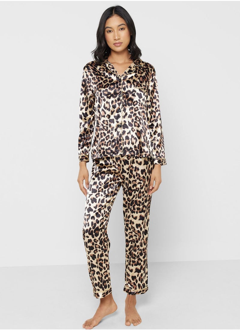 Leopard Print Shirt & Pyjama Set - pzsku/ZAA79C0D0C271871BBCDEZ/45/_/1717964124/5f3e2a8f-7e71-47bc-8371-36386154b506