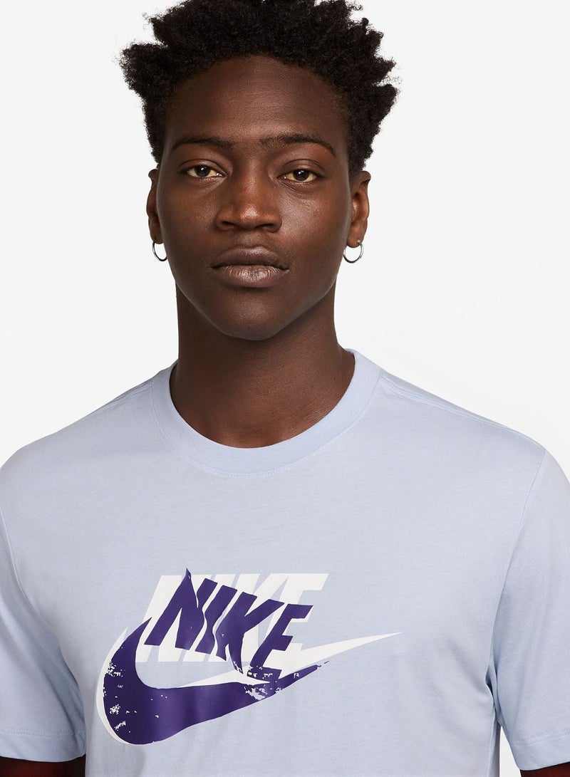 Nike Nsw Futura T-Shirt - Image 3