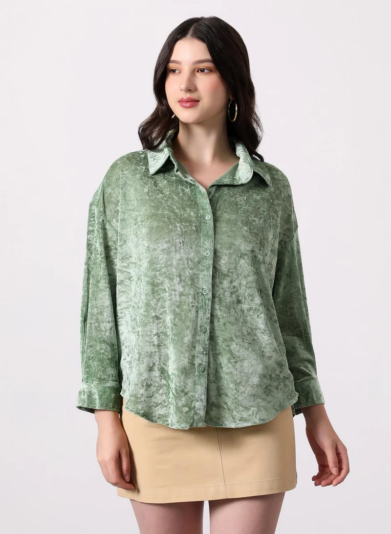 بينيا كولادا Women's Sage Green Solid Velvet Oversized Shirt | نساء | أكمام طويلة | سادة | طوق منتشر | كاجوال كبير الحجم | قميص