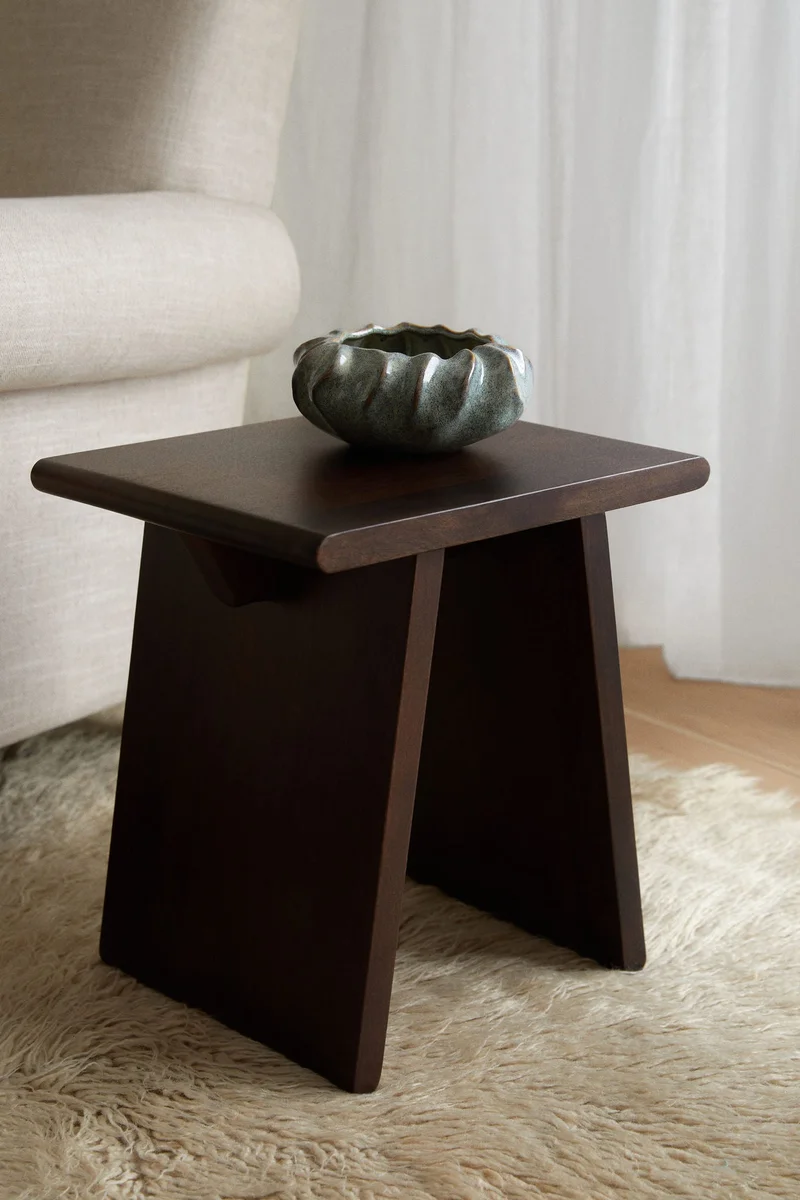 اتش اند ام سلطانية صغيرة من الفخار