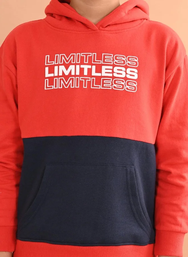 ليل بيكس طقم سويت شيرت وبنطلون رياضي بطبعة