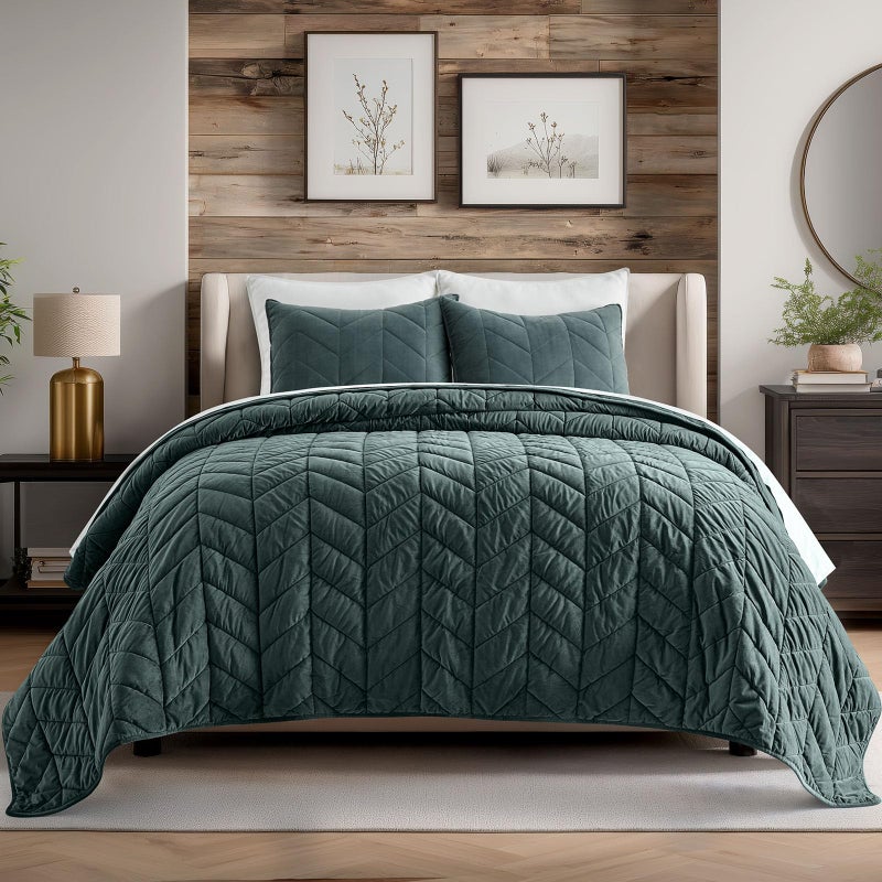 EVERGRACEHOME EVERGRACE 3 Pieces Luxurious Velvet King Quilts, Ultra Soft Lightweight Velvet Comforter Set, Matelasse Oversized Bedspread Coverlet for All Season with 2 Shams, Forest Green, 108"x96" - Image 1
